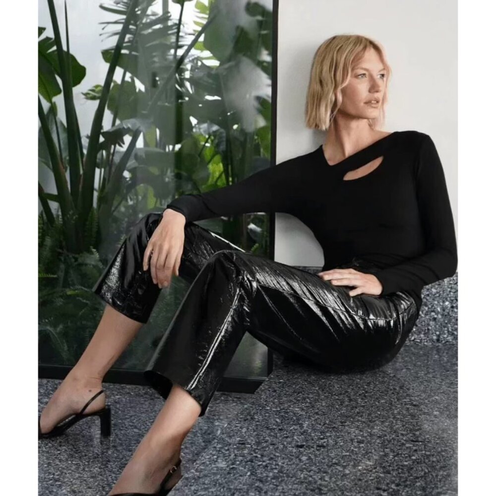 LNA Emelie Rib Long Sleeve Top